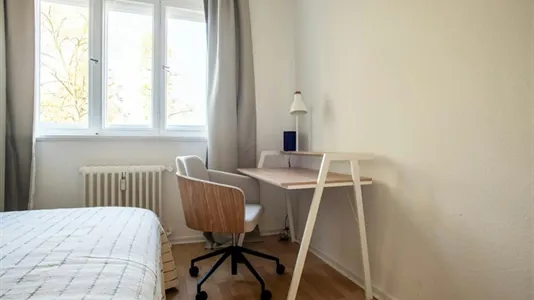 Apartments in Berlin Charlottenburg-Wilmersdorf - photo 5