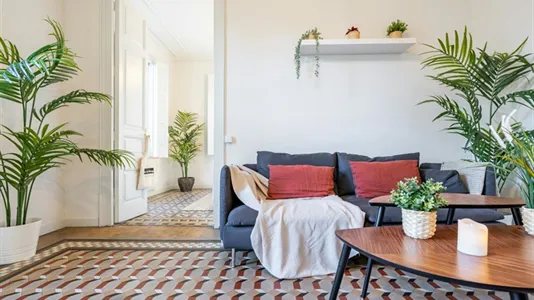 Rooms in Barcelona Ciutat Vella - photo 6