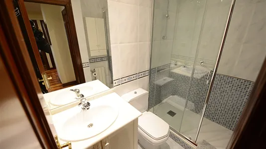 Rooms in Bilbao - photo 7