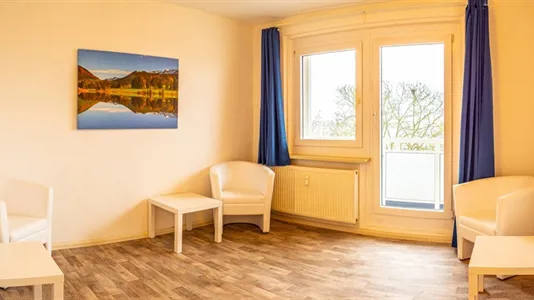 Rooms in Oberhavel - photo 1