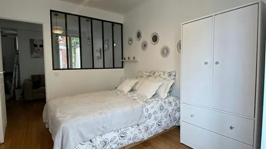 Apartments in Paris 20ème arrondissement - photo 8