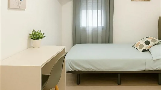 Rooms in L'Hospitalet de Llobregat - photo 2