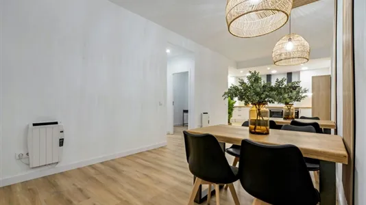 Rooms in Barcelona Eixample - photo 10