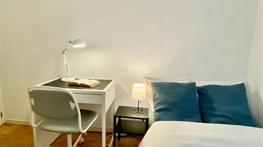 Rooms in Madrid Salamanca - photo 9