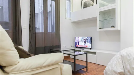 Apartments in Madrid Centro - photo 3