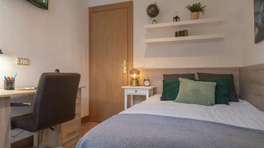 Rooms in Madrid Chamartín - photo 4