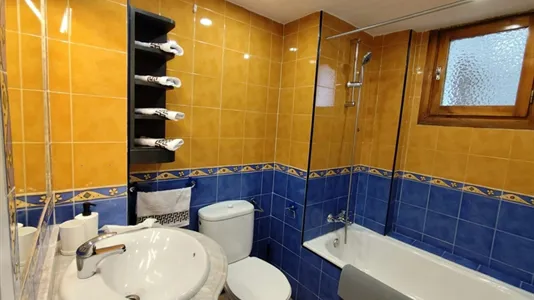 Houses in Fuenlabrada - photo 10