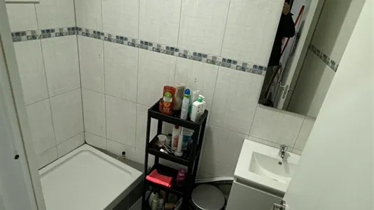 Rooms in Barcelona Eixample - photo 7