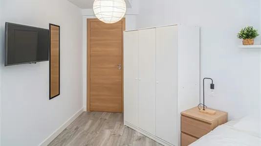 Rooms in Zaragoza - photo 4