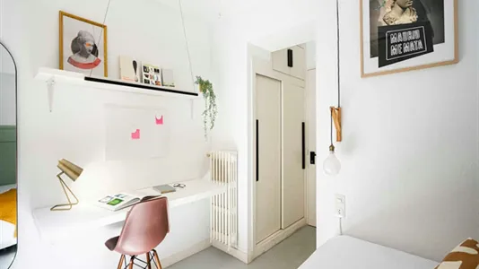 Rooms in Madrid Centro - photo 7