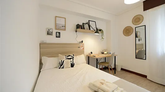 Rooms in Bilbao - photo 4