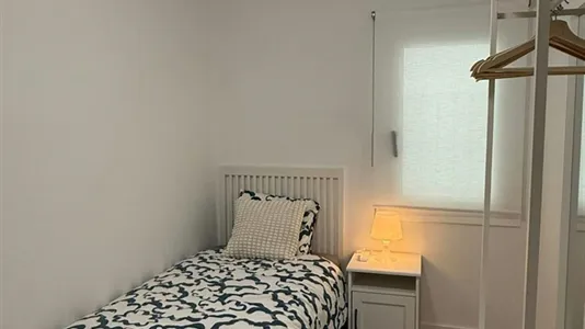 Rooms in Cornellà de Llobregat - photo 2
