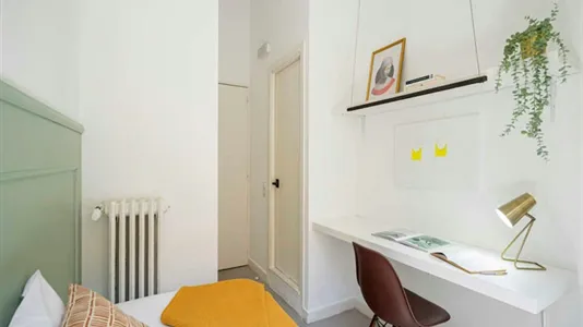 Rooms in Madrid Centro - photo 1