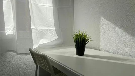 Rooms in Madrid Hortaleza - photo 4