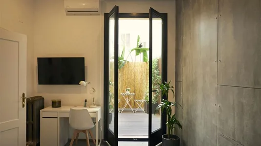 Rooms in Madrid Centro - photo 2