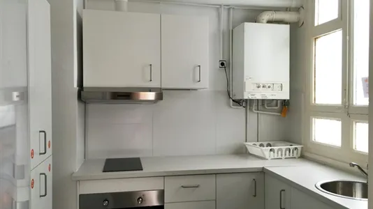 Rooms in Barcelona Eixample - photo 9