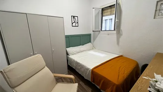 Rooms in Madrid Centro - photo 4
