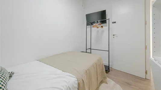 Rooms in Madrid ChamberĂ - photo 5