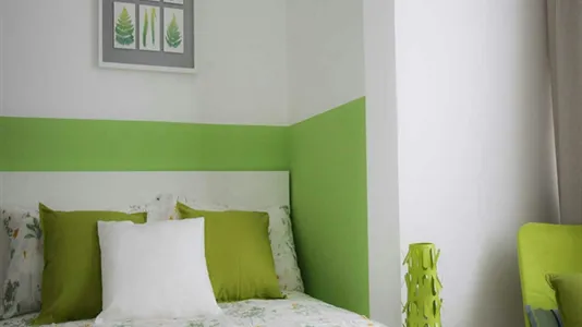 Rooms in Milano Zona 5 - Vigentino, Chiaravalle, Gratosoglio - photo 1