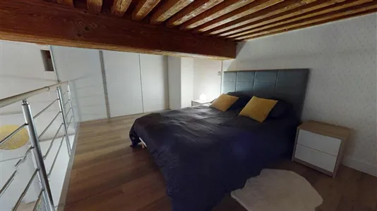 Apartments in Lyon - photo 3