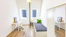 Room for rent, Berlin, &lt;span class=&quot;blurred street&quot; onclick=&quot;ProcessAdRequest(10064932)&quot;&gt;&lt;span class=&quot;hint&quot;&gt;See streetname&lt;/span&gt;[xxxxxxxxxxxxx]&lt;/span&gt;
