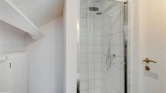 Rooms in Brussels Sint-Joost-ten-Node - photo 4