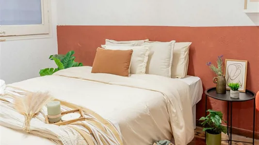 Rooms in Barcelona Eixample - photo 2