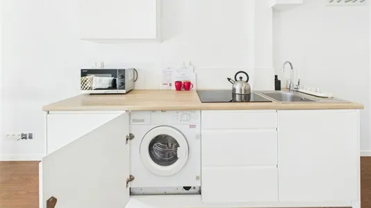 Apartments in Location is not specified - photo 9