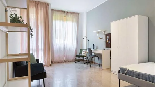 Rooms in Milano Zona 5 - Vigentino, Chiaravalle, Gratosoglio - photo 3