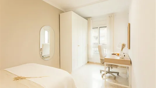 Rooms in Valencia Extramurs - photo 3