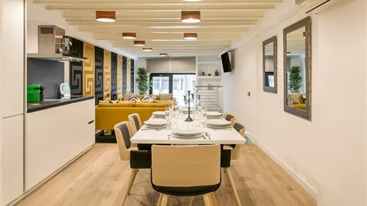 Apartments in Barcelona Eixample - photo 6