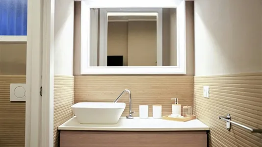 Houses in Milano Zona 6 - Barona, Lorenteggio - photo 2