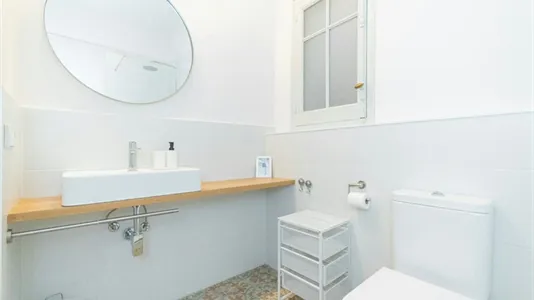 Rooms in Barcelona Eixample - photo 6
