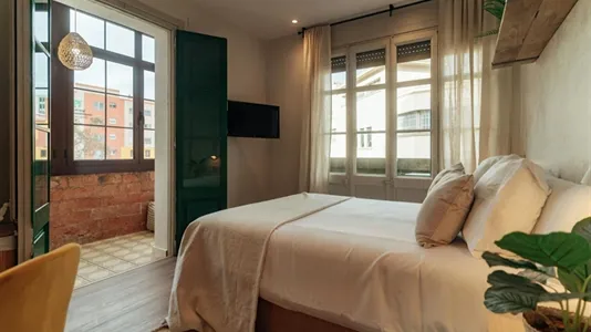 Rooms in Barcelona Eixample - photo 2