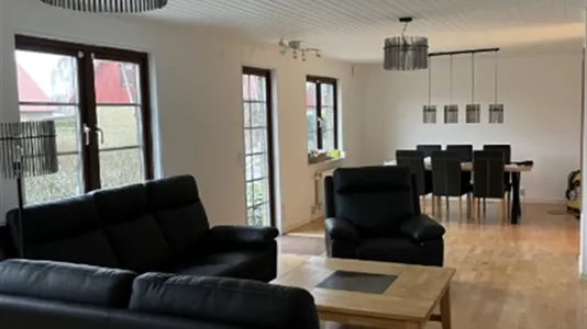 Houses in Fosie - photo 2