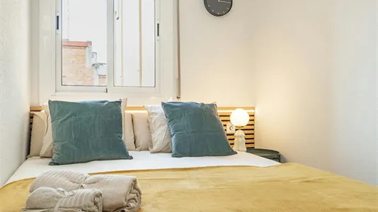 Rooms in L'Hospitalet de Llobregat - photo 4