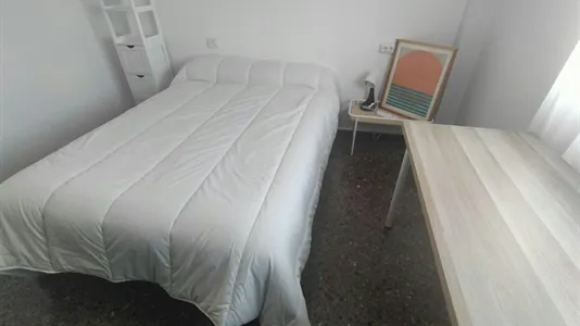 Rooms in Tavernes Blanques - photo 2