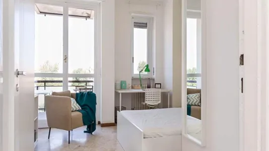 Rooms in Buccinasco - photo 1