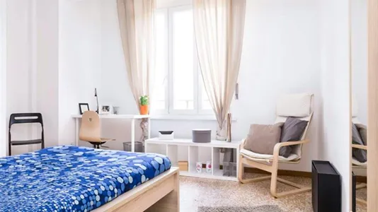 Rooms in Milano Zona 8 - Fiera, Gallaratese, Quarto Oggiaro - photo 7