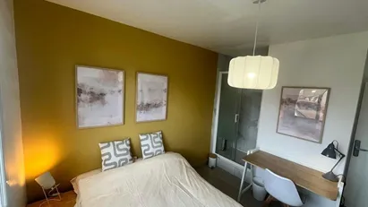 Room for rent in Dijon, Bourgogne-Franche-Comté