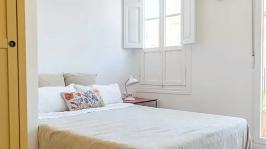 Apartments in Valencia L'Eixample - photo 4