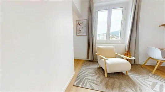 Rooms in Saint-Julien-en-Genevois - photo 4