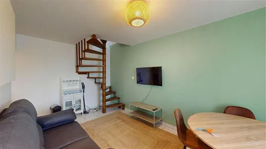 Apartments in Poitiers - photo 2