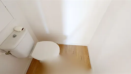 Rooms in Lyon - photo 10