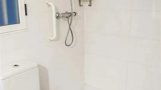 Rooms in Valencia L'Eixample - photo 9