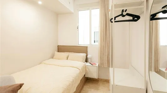 Rooms in Valencia Extramurs - photo 1