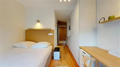 Room for rent in Paris 17ème arrondissement, Paris