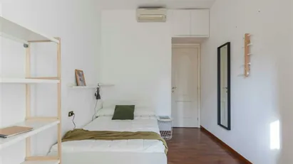 Room for rent in Milano Zona 5 - Vigentino, Chiaravalle, Gratosoglio, Milan