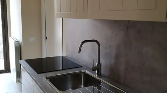 Rooms in Milano Zona 2 - Stazione Centrale, Gorla, Turro, Greco, Crescenzago - photo 8