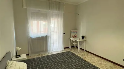 Room for rent in Bari, Puglia